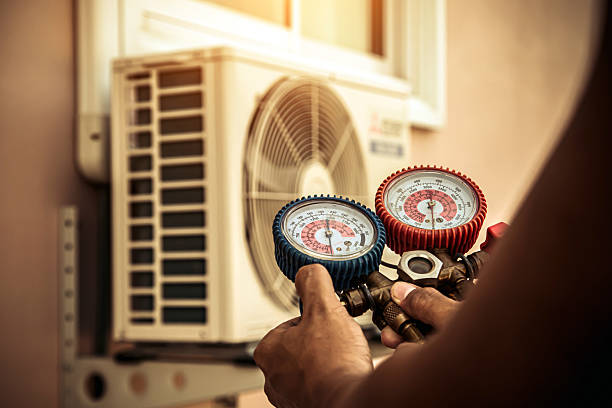 Professional Ac Installation technician working in Delphi Falls, NY